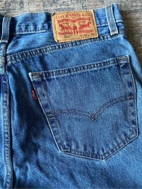 Levi’s shorts